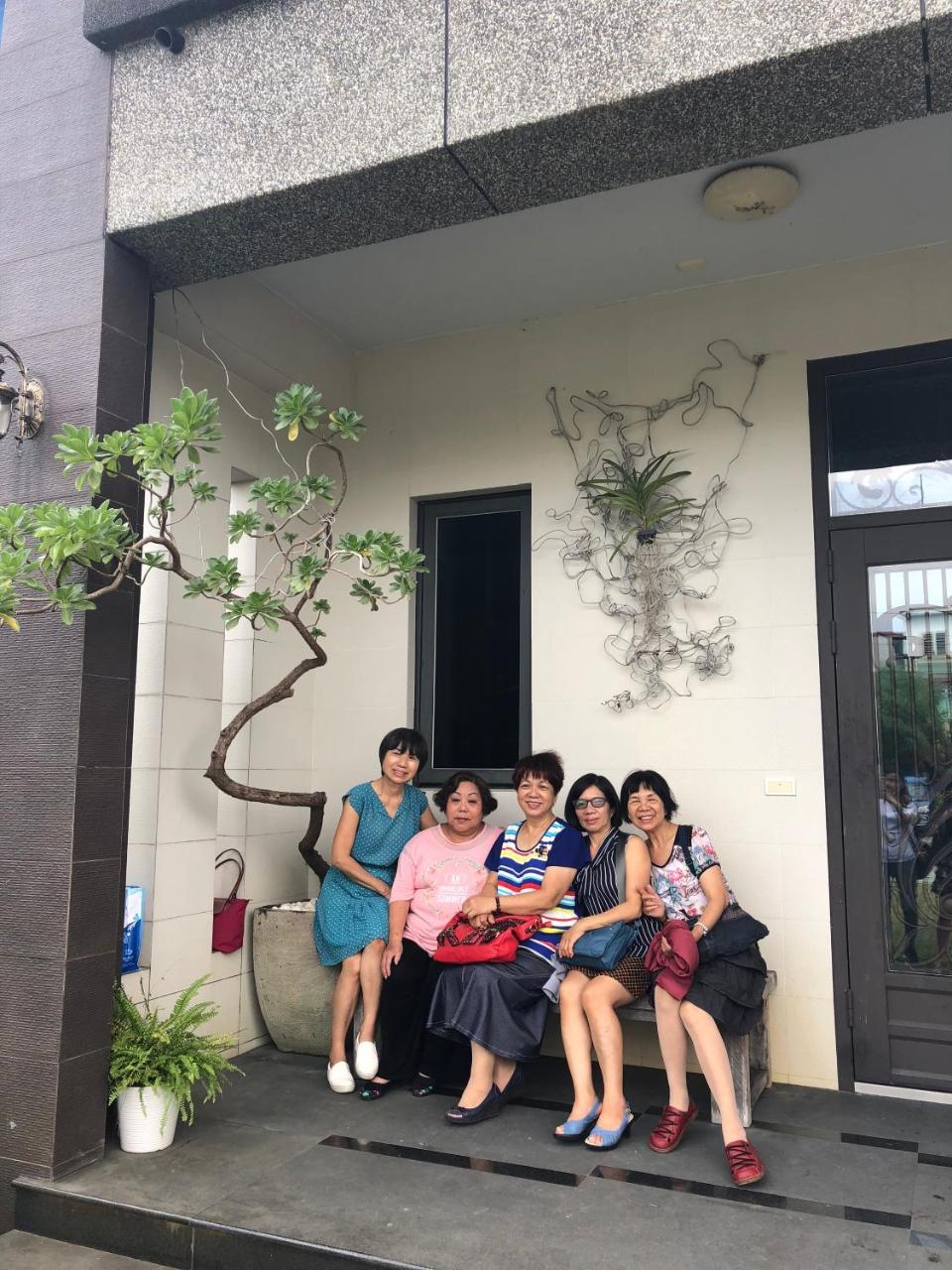 Weiden House Apartment หลัวตง ภายนอก รูปภาพ